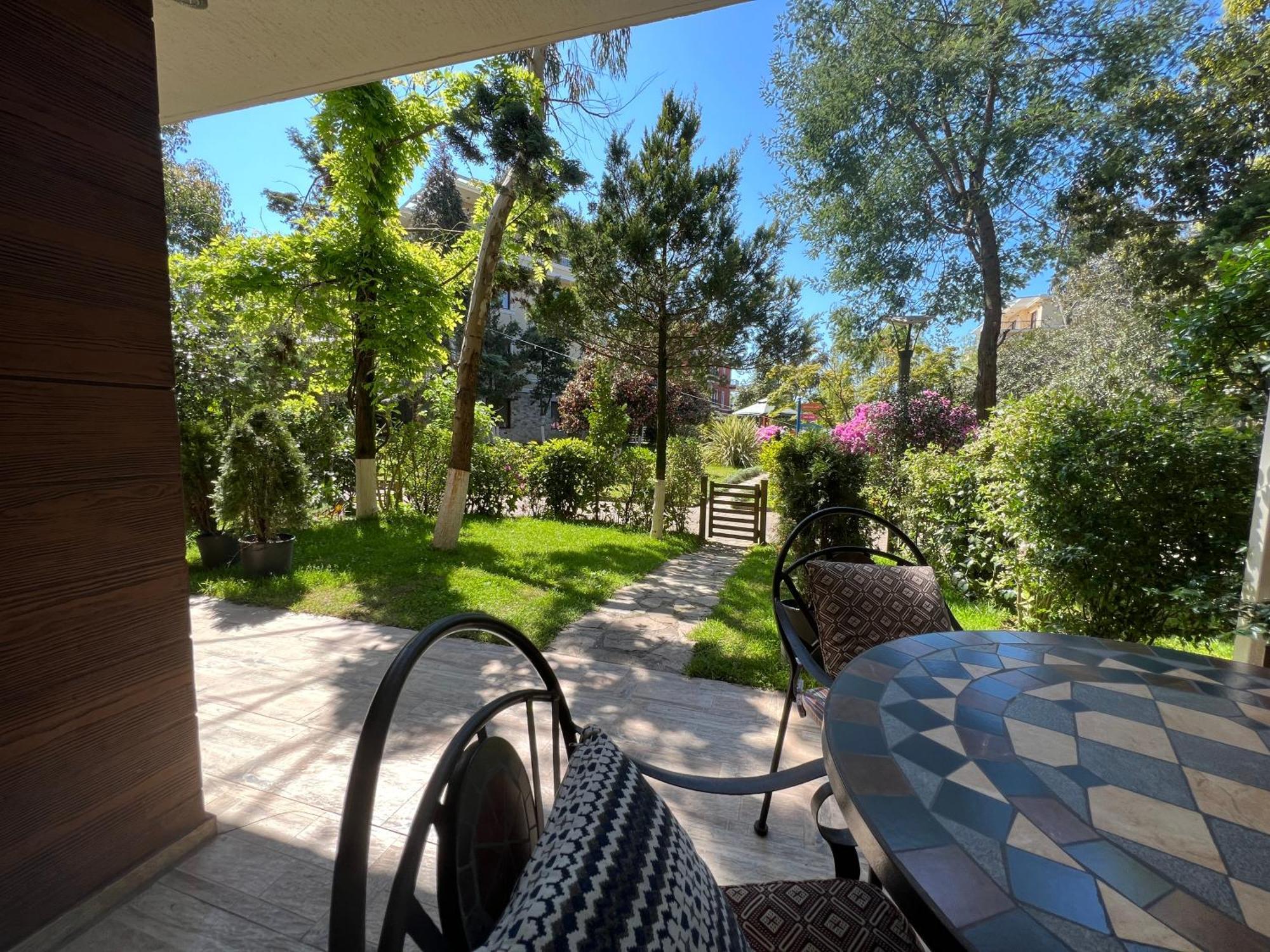 Luxury Oasis Apartment Chakvi Δωμάτιο φωτογραφία